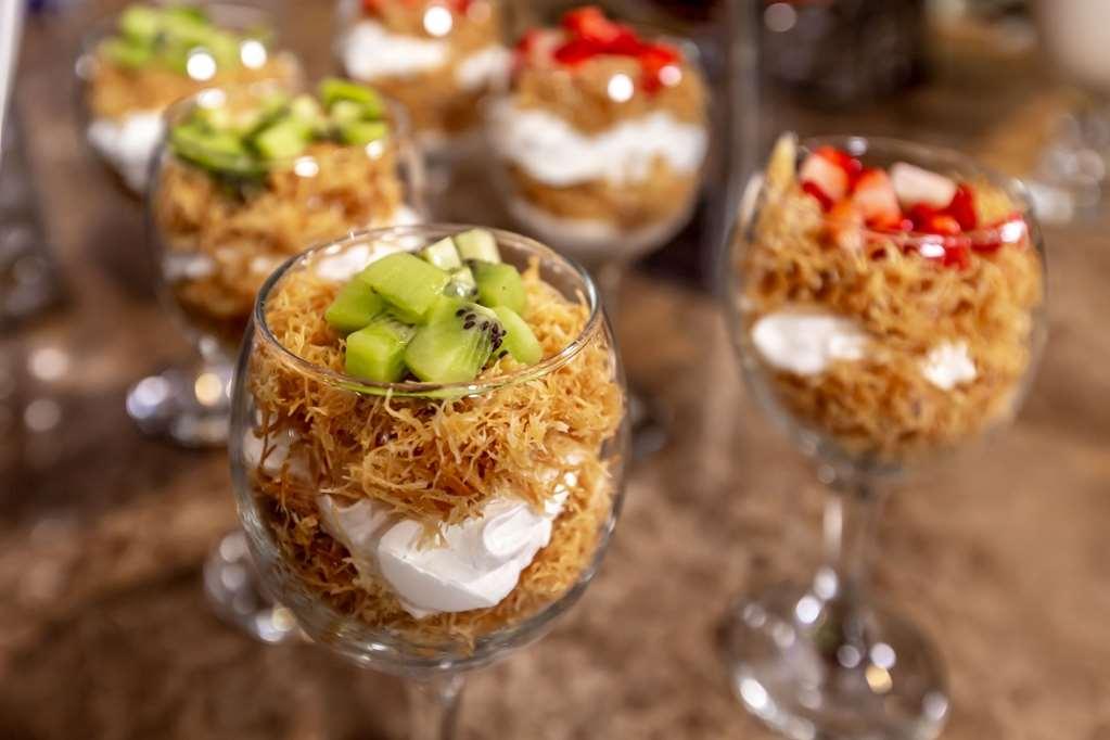 Tulip Inn Al Daar Rawafid Medina Restaurant photo