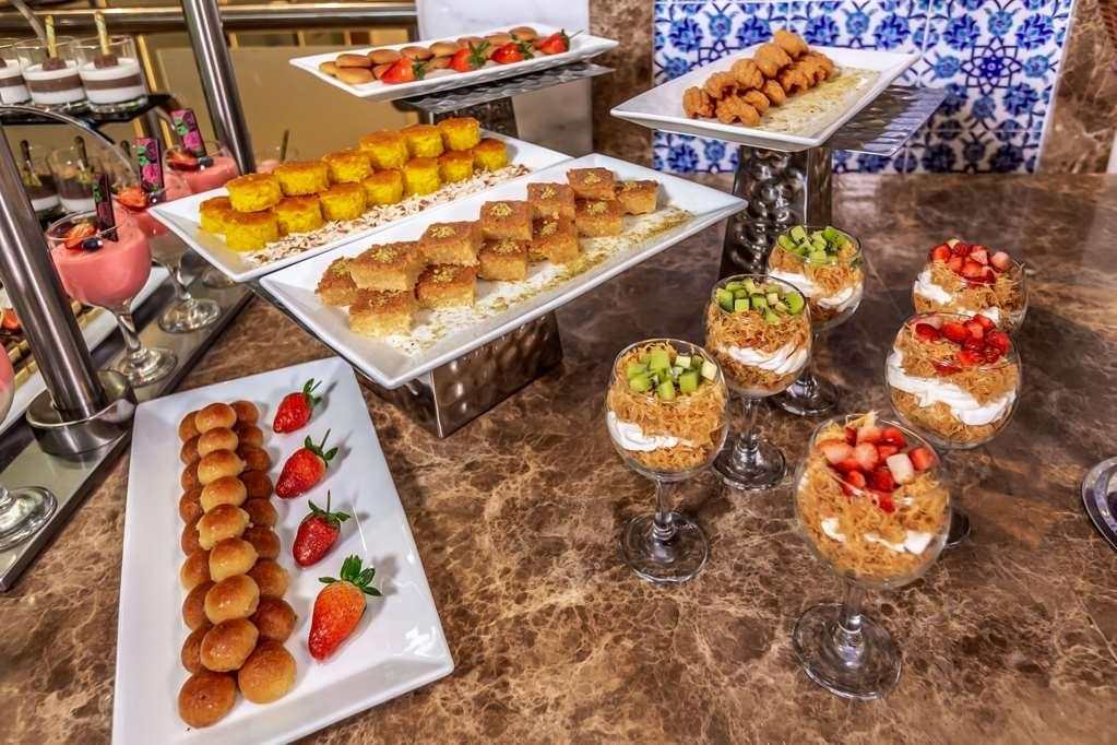 Tulip Inn Al Daar Rawafid Medina Restaurant photo